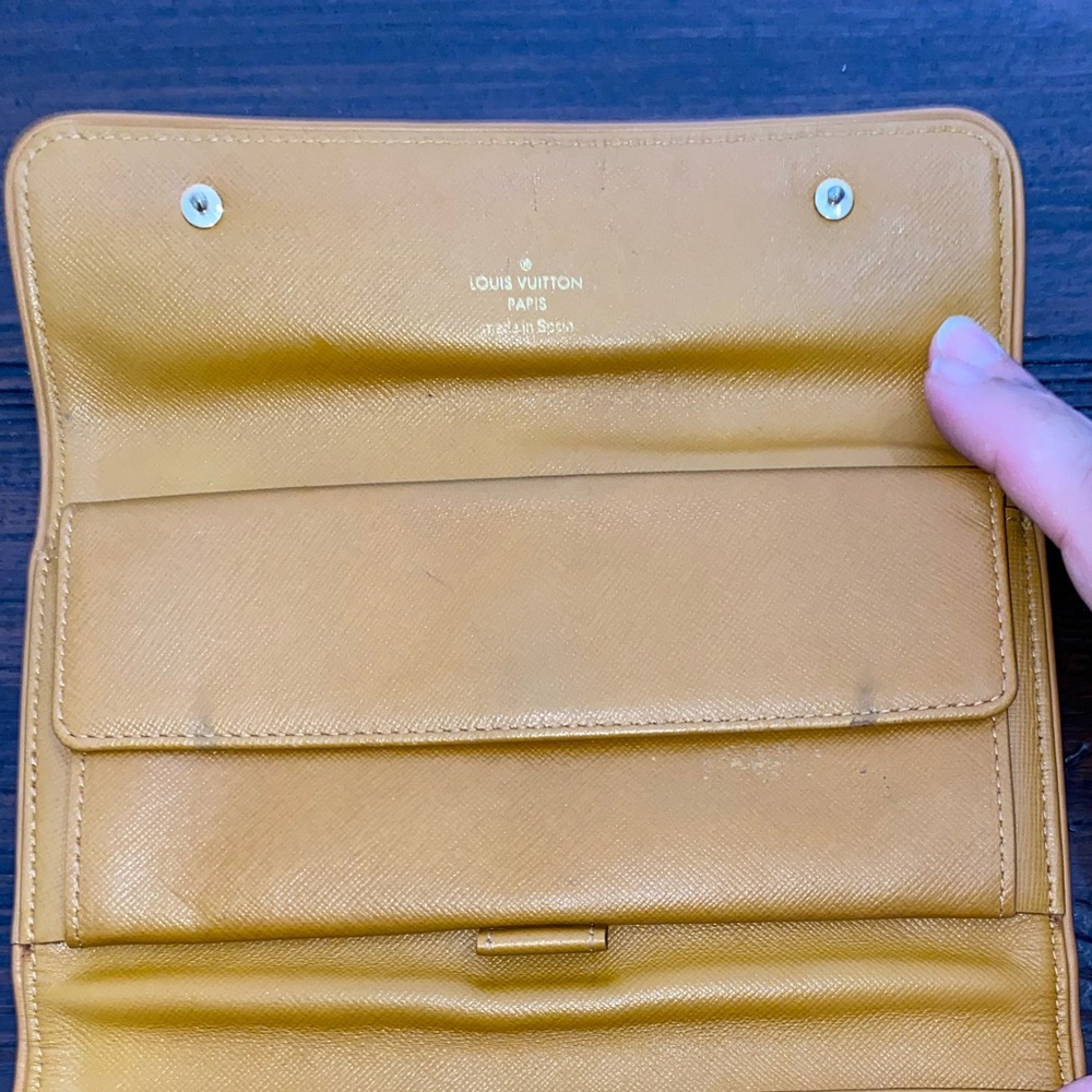 Louis Vuitton Trifold Monogram Long Wallet - Picture 13 of 14